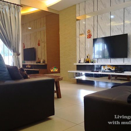 H2H - Cy Botani Vacation House Ipoh Esterno foto