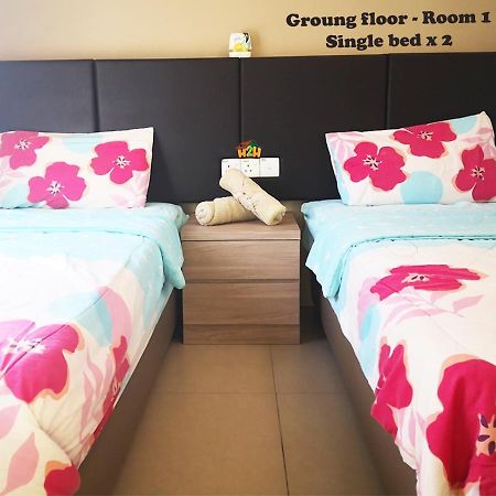 H2H - Cy Botani Vacation House Ipoh Esterno foto