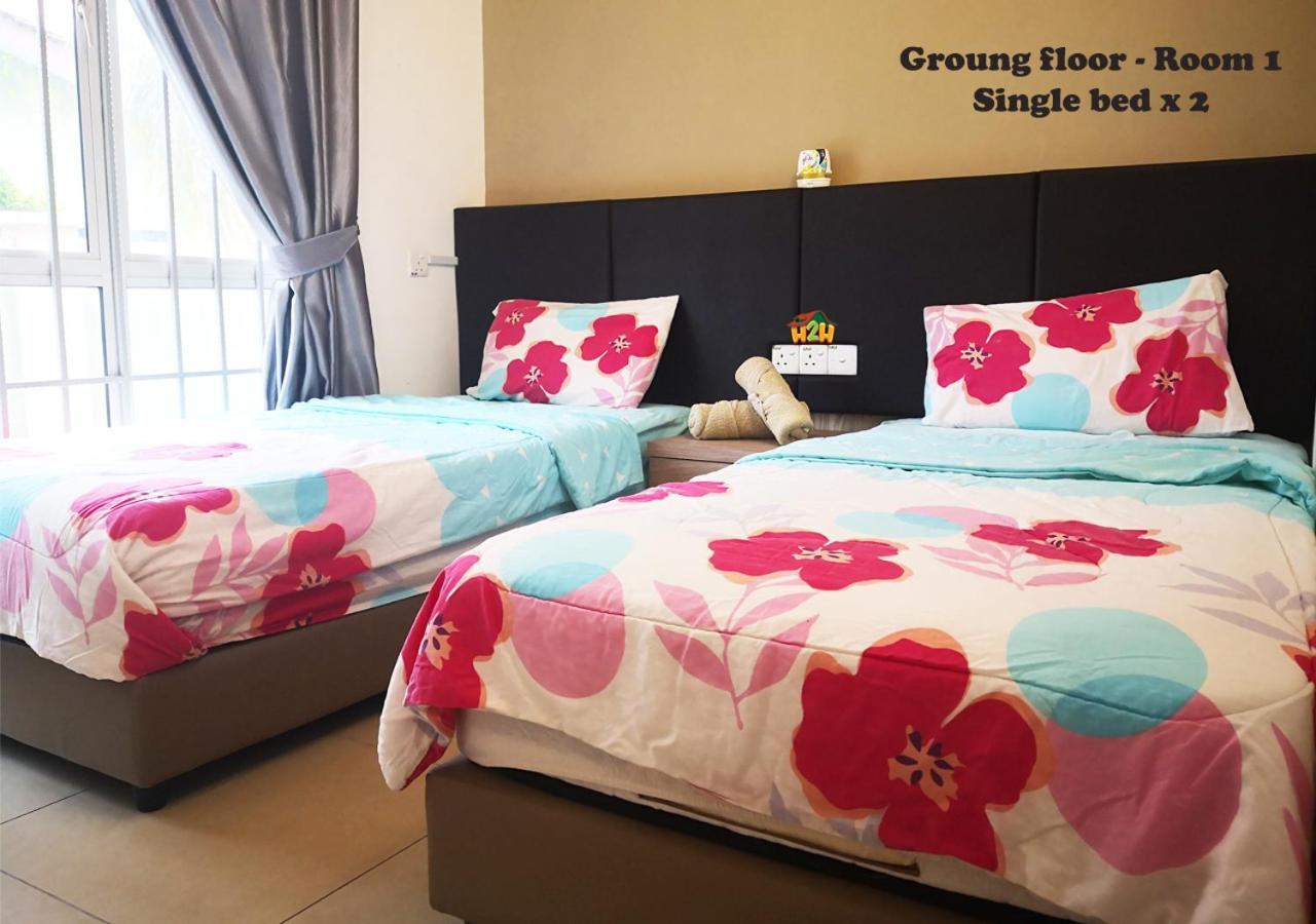 H2H - Cy Botani Vacation House Ipoh Esterno foto
